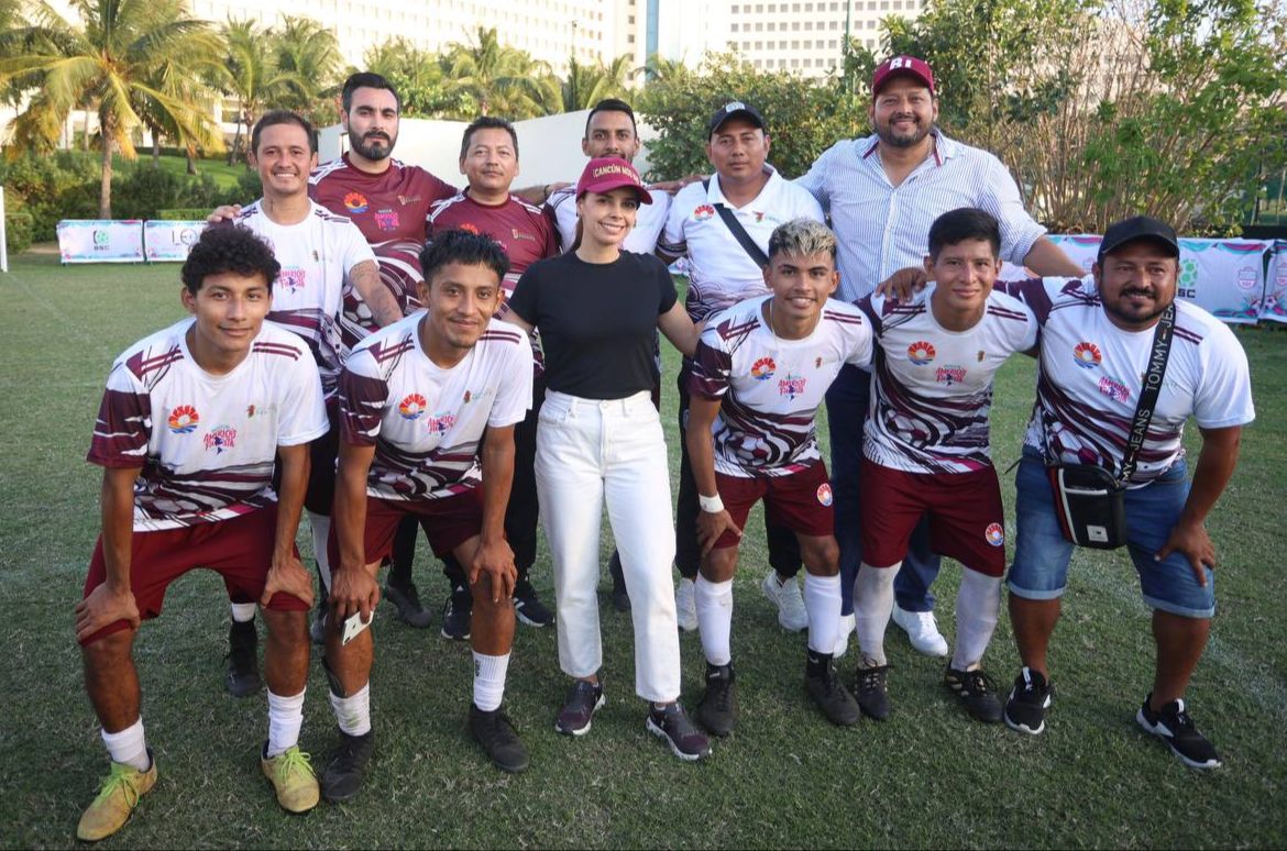 uploads/6/32/01 (837).Jpeg